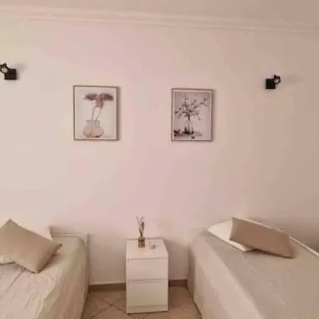 Guestready - Comfortable In Lägenhet Nazaré